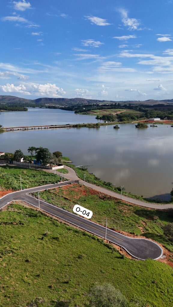 Lote O04 no Bairro Vista do Rio Grande, Macaia, MG