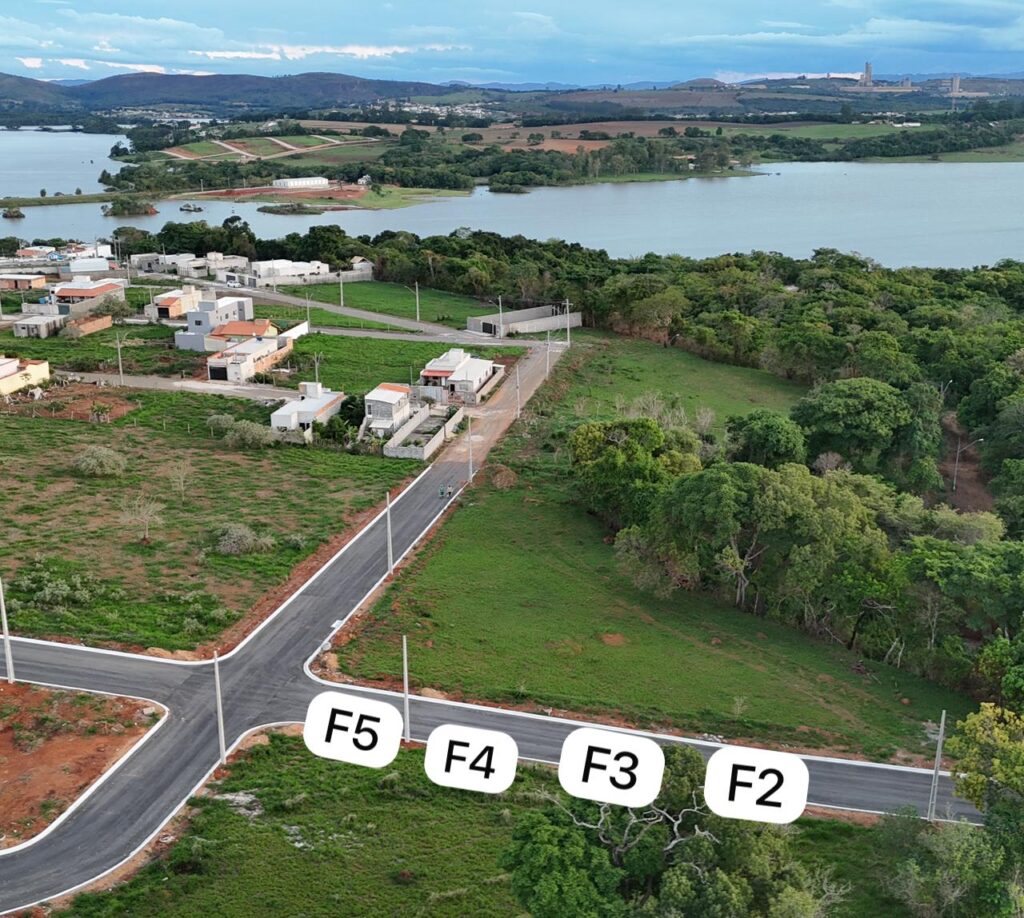 Lote F02 no Bairro Vista do Rio Grande, Macaia, MG
