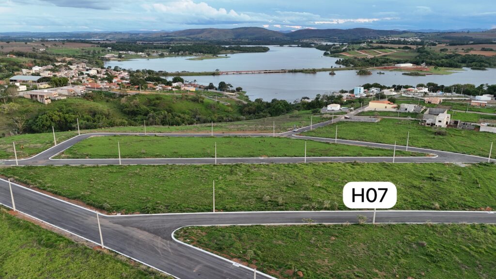 Lote H07 no Bairro Vista do Rio Grande, Macaia, MG