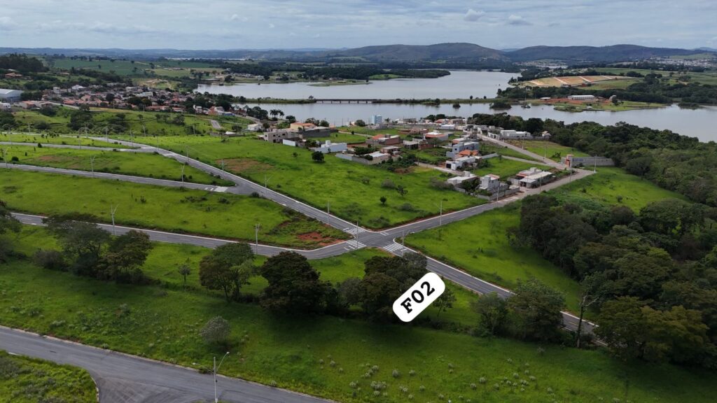 Lote F02 no Bairro Vista do Rio Grande, Macaia, MG