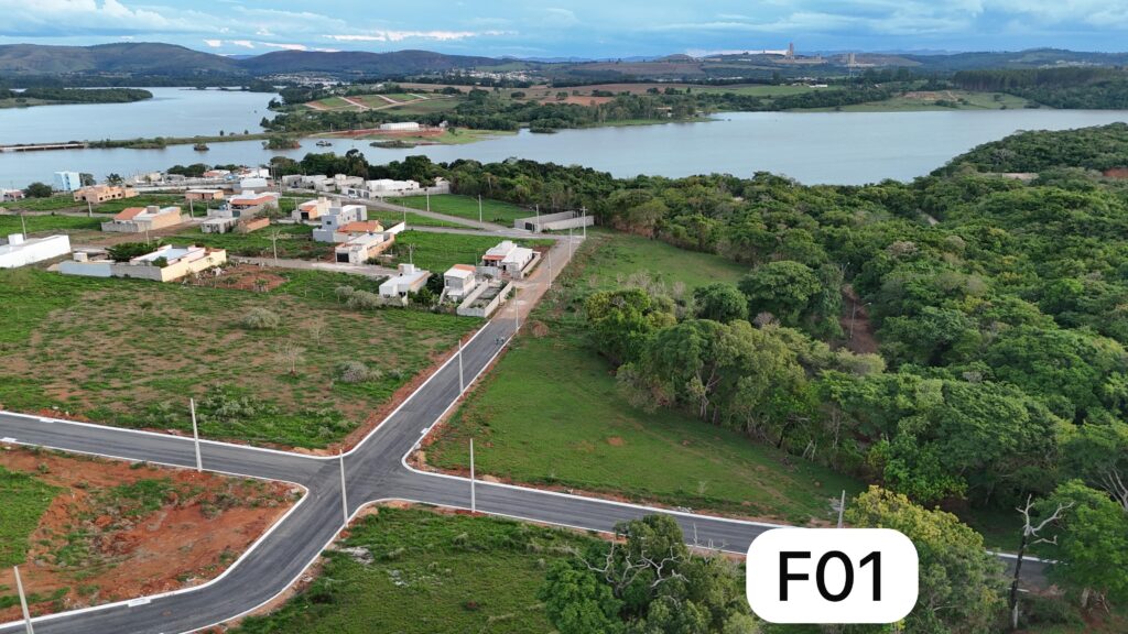 Lote F01 no Bairro Vista do Rio Grande, Macaia, MG